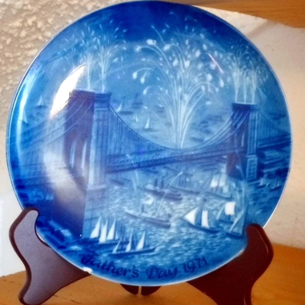 Vintage first edition 1971 father's day plate from West Germany